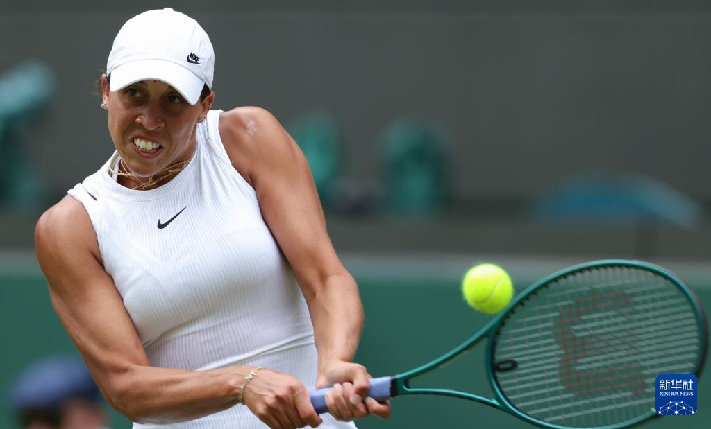 而赛场播放 而赛场播放