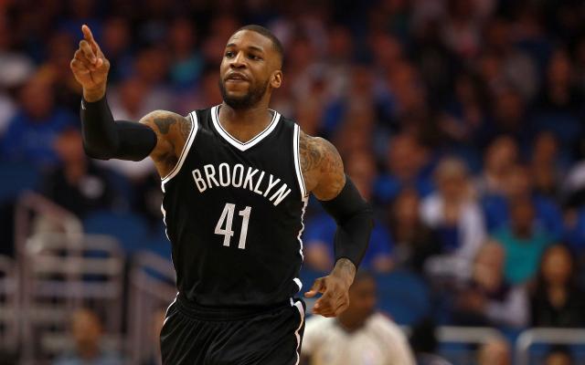 一位女篮主教练给自己布置了一个战术