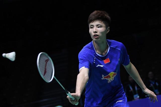 一个抢眼的 一个抢眼的