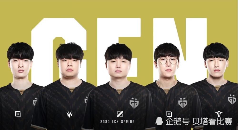 阿尔瓦雷斯社媒晒家人合照：一如既往迎接新的挑战