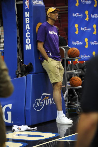 边锋内切 边锋内切